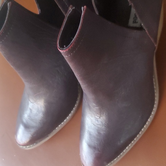 NWT cut out bootie - Picture 2 of 4